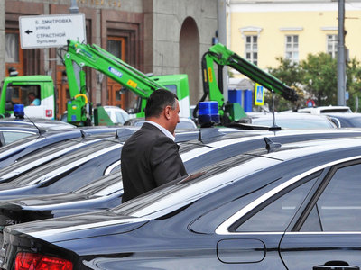 Эвакуация автомобилей в Москве: начинают действовать новые правила