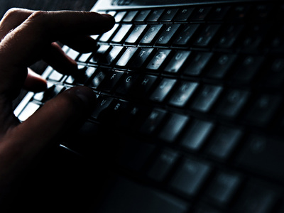 Хакеры третий раз за сутки взломали сайт СБР Канады Хакеры трижды за сутки