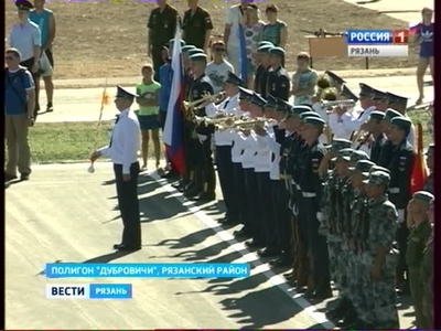 Соревнования "Десантный взвод" начались в "Дубровичах"