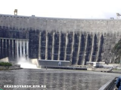 В Хакасии вспоминают погибших при аварии на Саяно-Шушенской ГЭС