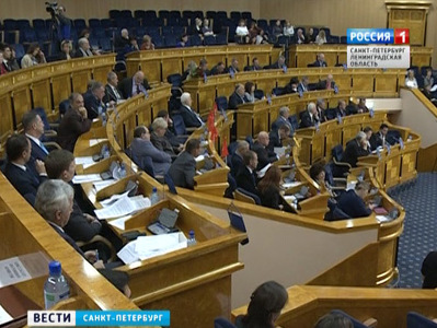 Областные парламентарии приняли проект трёхлетнего бюджета в первом чтении