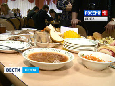 Пензенские чиновники и общественники проверили, чем кормят детей в школе