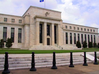 Эксперт: ФРС придает слишком много значения инфляции