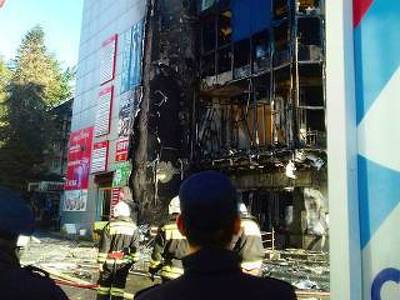 Восемь человек пострадали в крупном пожаре в Сочи