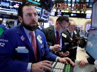 Обвал мировых фондовых рынков набирает обороты