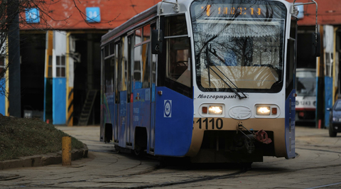 На юге Москвы из-за ДТП встали трамваи