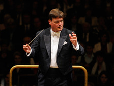 Дирижер Кристиан Тилеманн и Венский филармонический оркестр. Фото предоставлено Фондом 