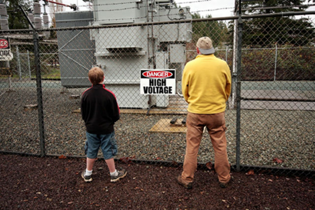 Обязательное условие для получения премии Дарвина — отсутствие детей. Исключения делались всего трижды в истории ради (исключительных) идиотов (фото Flickr/County DUI).