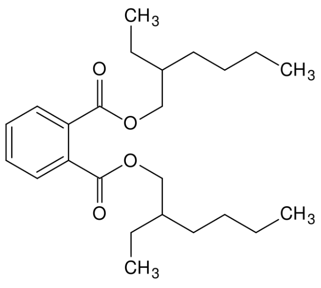 Соединение диэтилгексилфталат по-прежнему встречается в "рационе" матерей, использующих пластик (иллюстрация Dschanz/Wikimedia commons). 