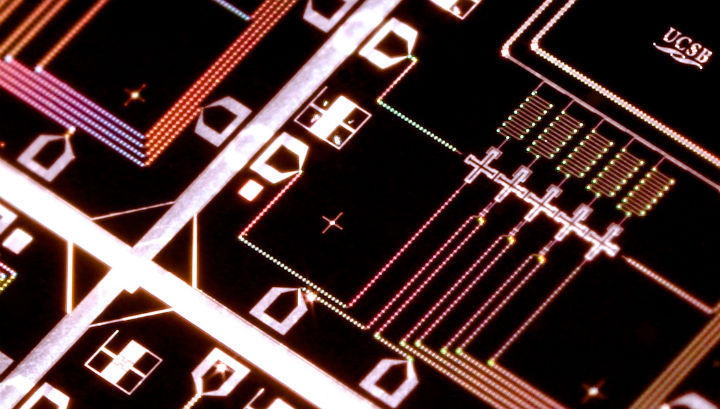 Квантовые вычисления можно будет проводить намного быстрее, если калибровка системы будет занимать пять минут, а не шесть часов (фото Erik Lucero/UCSB).